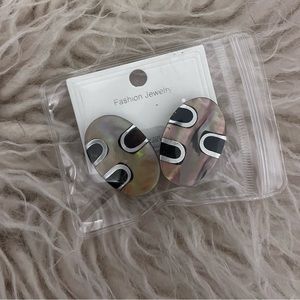 Concha nacar earings